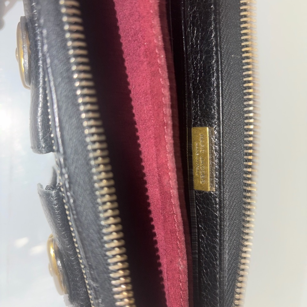 Marc Jacobs Black Wallet with Gold Hardware - Picture 6 of 6
